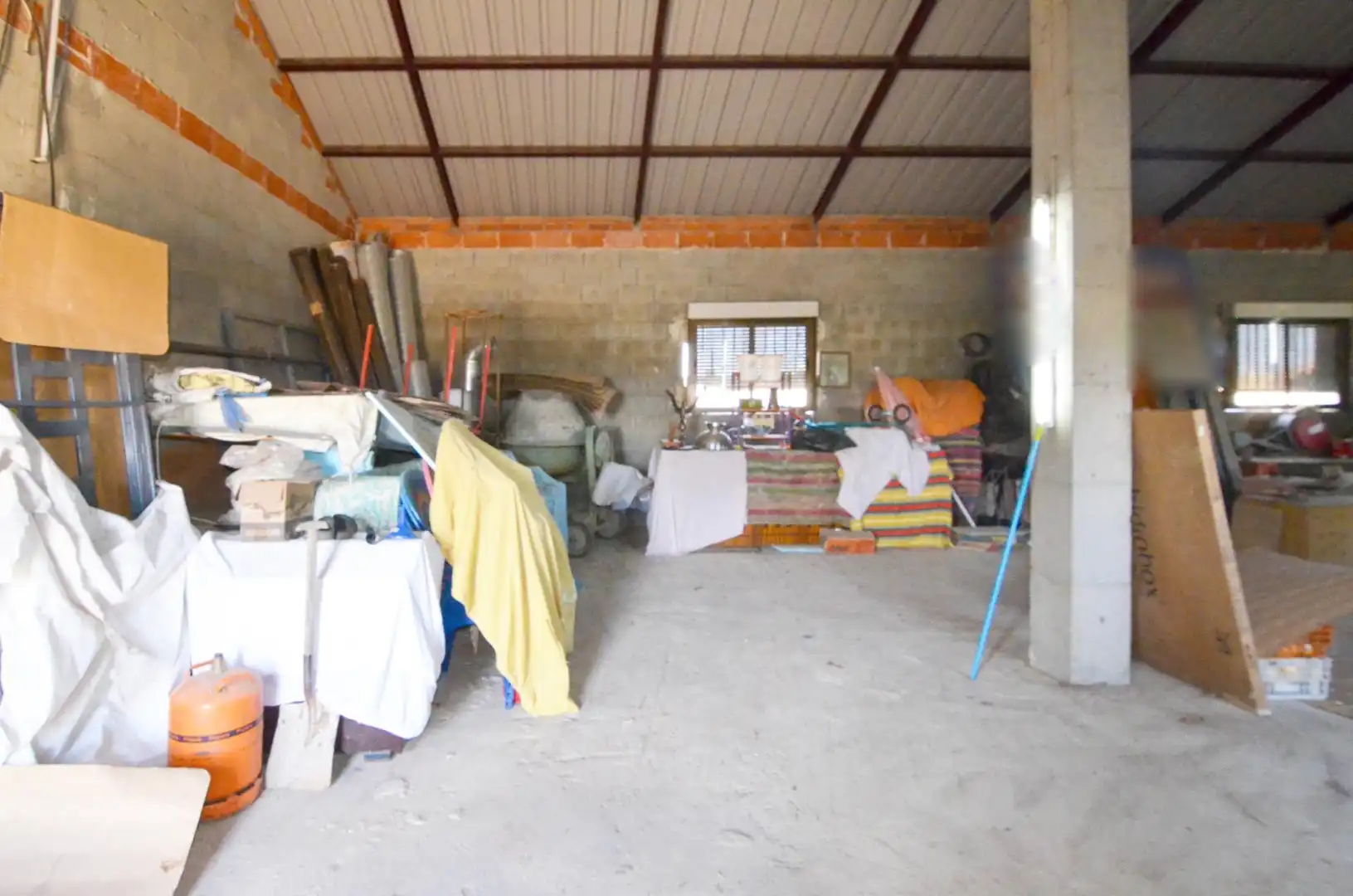 Industrial buildings for sale in Calvarrasa de Arriba