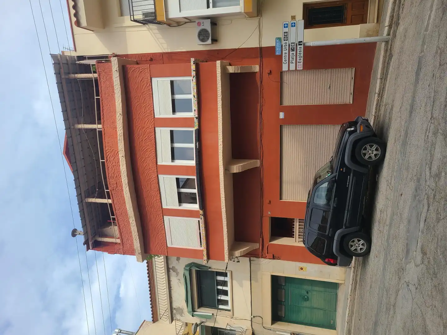 Vista exterior de Casa adosada en venta en Portbou con Calefacción, Terraza y Horno