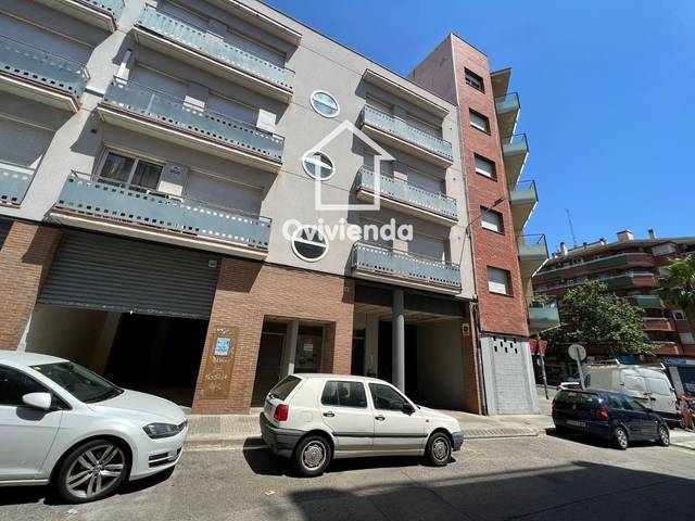 Local comercial en Venta en Dibuixant Avellaneda,Del en Zona Esportiva