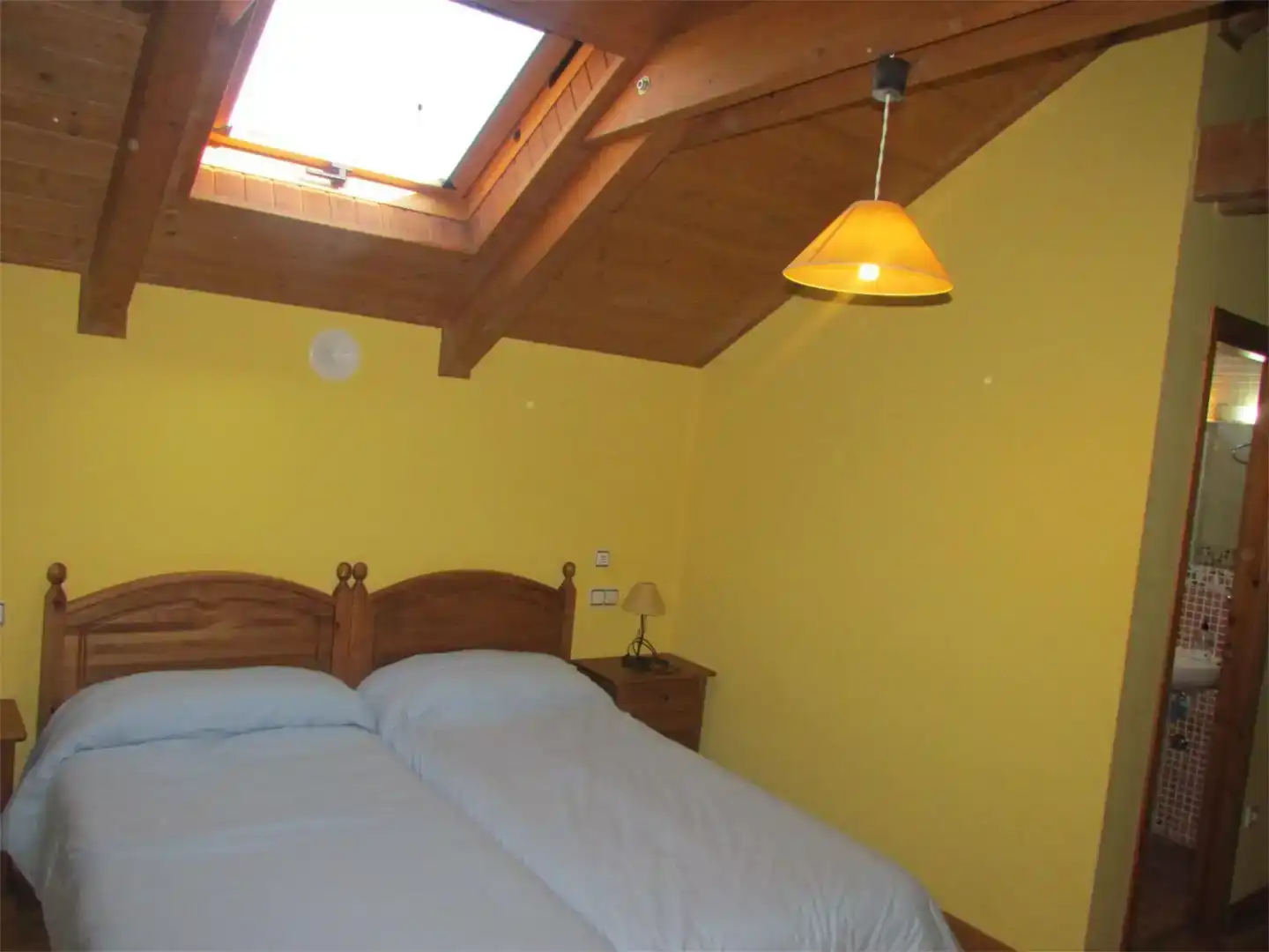 Dormitori de Casa o xalet de lloguer en Jaca amb Jardí privat, Parquet i Moblat
