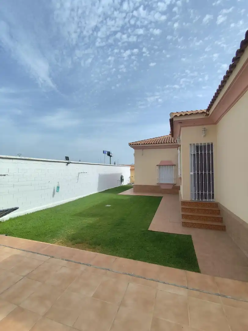 Detached house with pool for sale in Las Almenas, imagen 9
