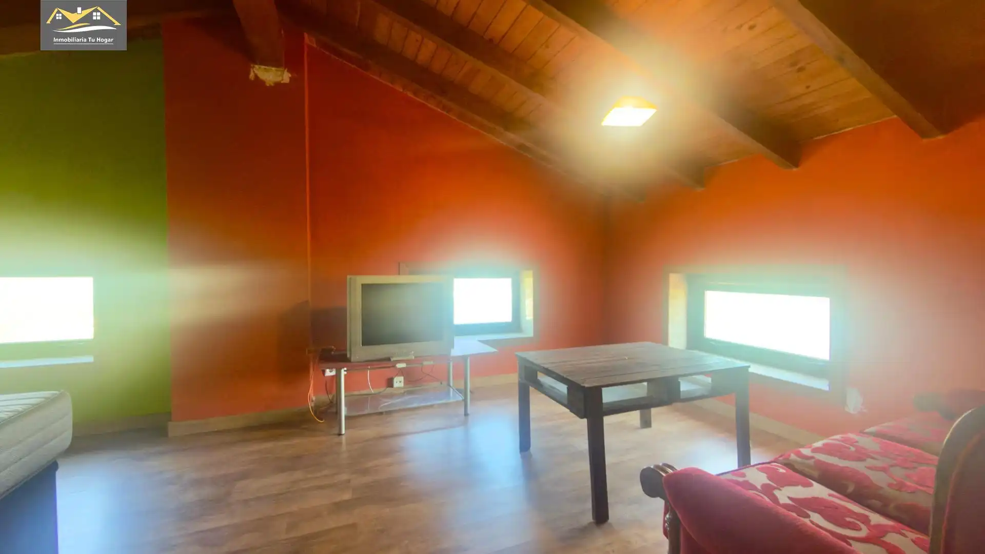 Sala de estar de Finca rústica en venta en Castrelo de Miño con Jardín privado, Terraza y Amueblado