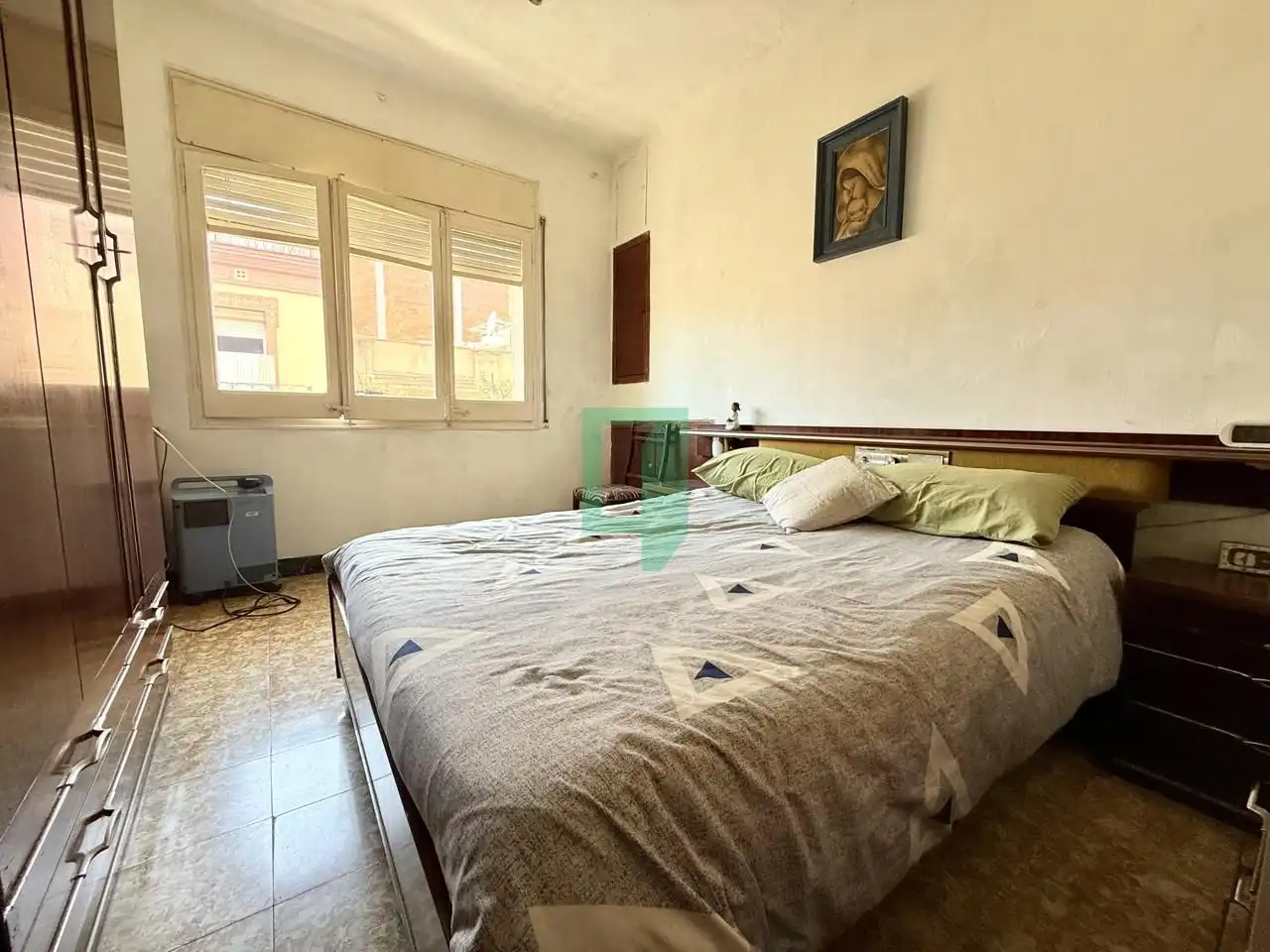 Dormitori de Casa adosada en venda en Badalona amb Terrassa i Balcó
