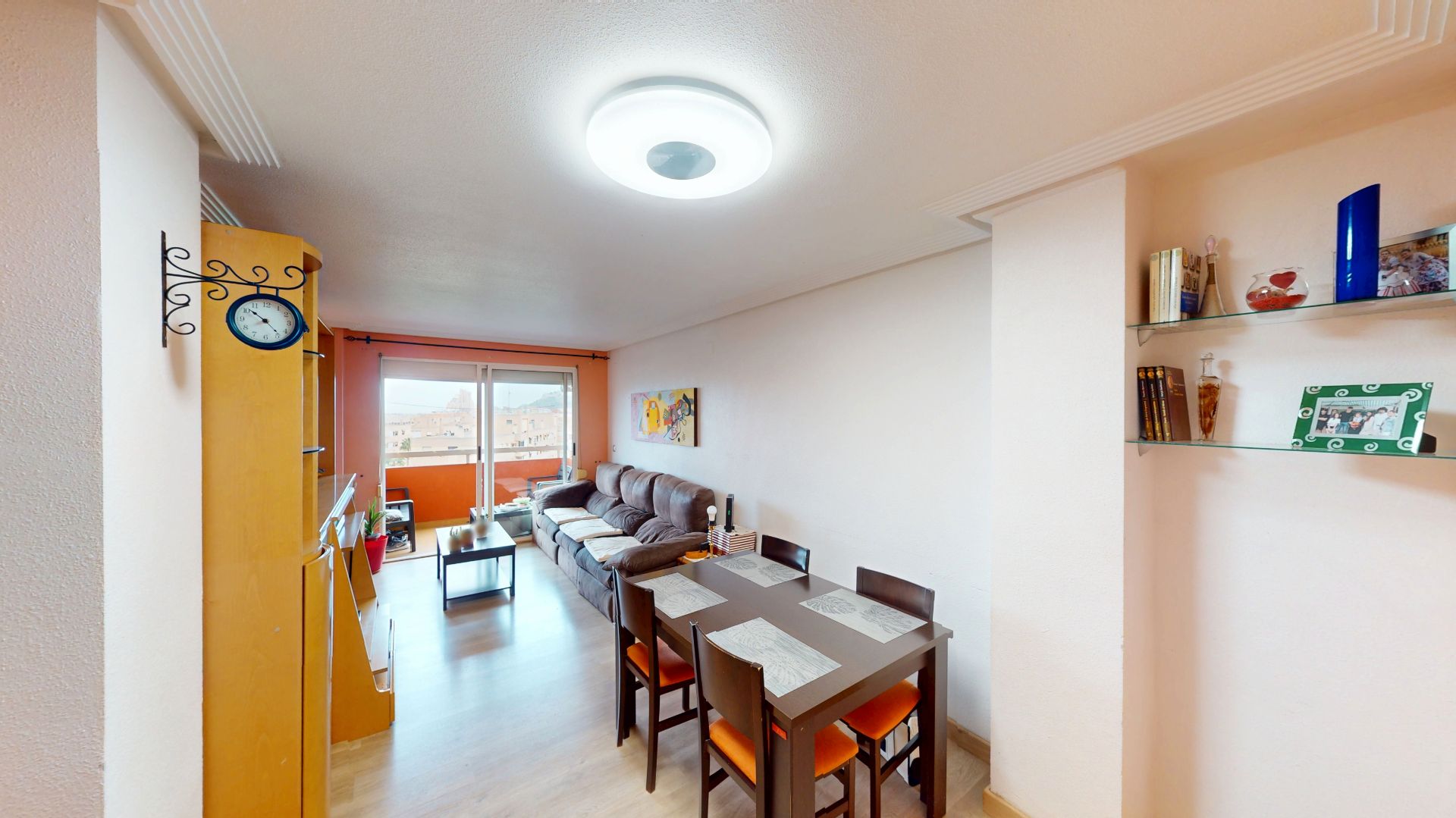 Living room of Flat for sale in Alicante / Alacant  with Air Conditioner, Heating and Parquet flooring