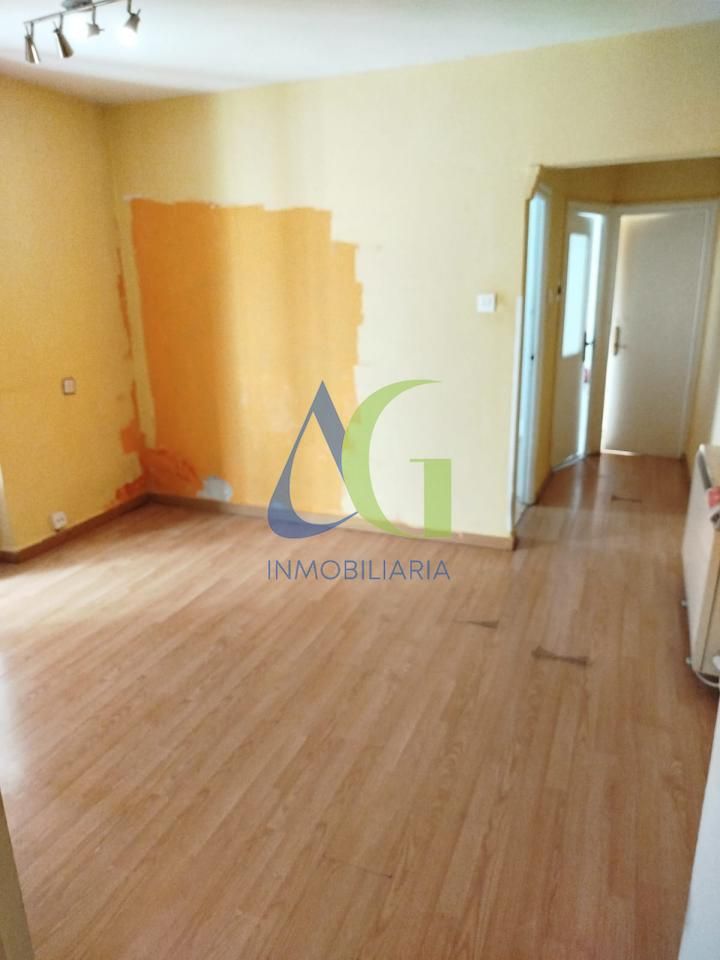 Habitación de Piso en venta en León Capital  con Calefacción y Trastero