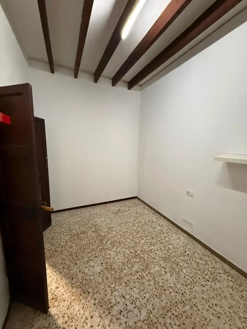 Ground floor for sale in Inca  with Storage room