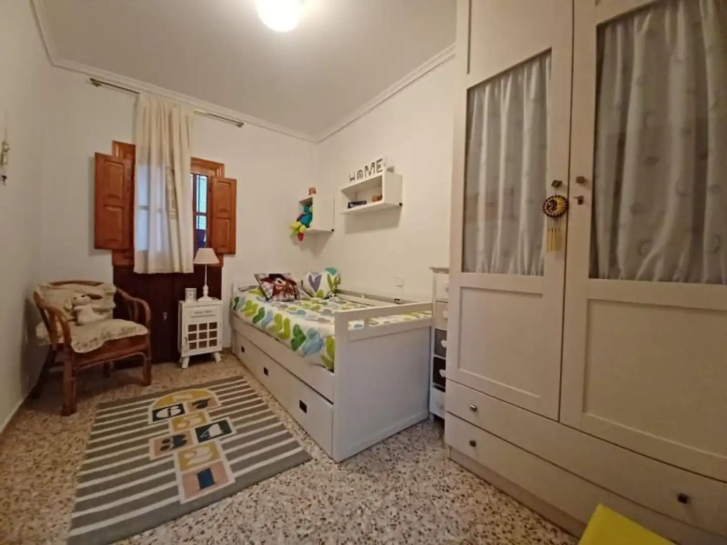 Bedroom of Flat for sale in Montán  with Terrace and Storage room