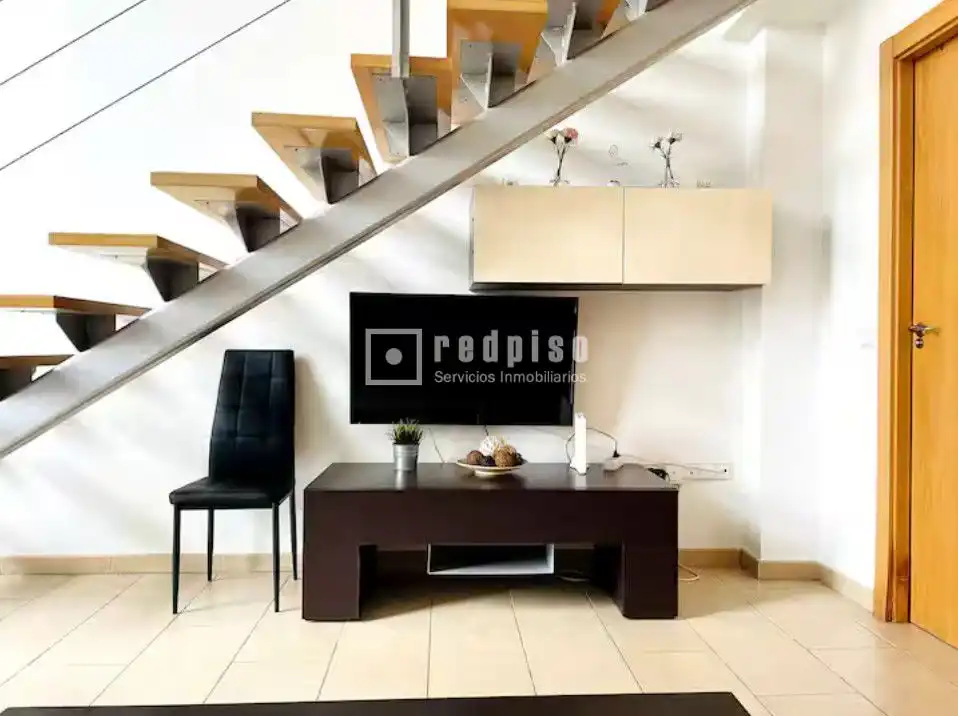 Sala d'estar de Loft en venda en Madrid amb Aire condicionat, Calefacció i Jardí privat