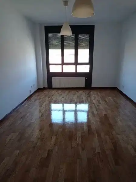 Sala d'estar de Apartament en venda en Castrillón amb Calefacció, Terrassa i Traster