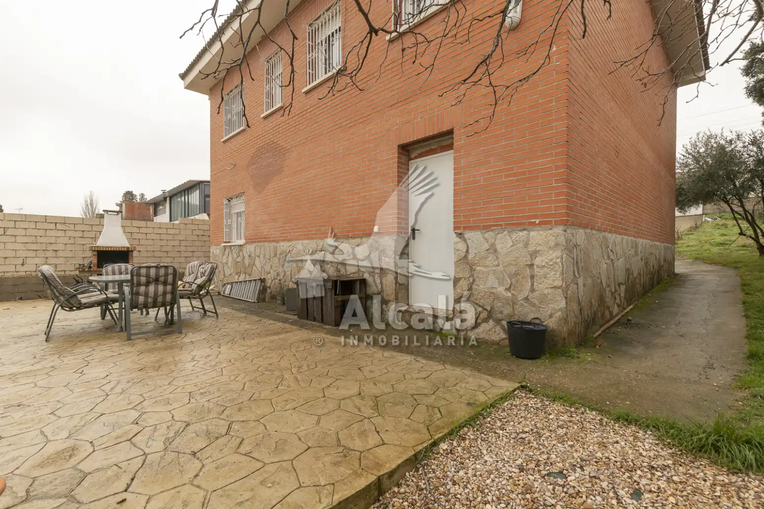 Vista exterior de Casa o chalet en venta en Torrejón del Rey con Calefacción y Piscina