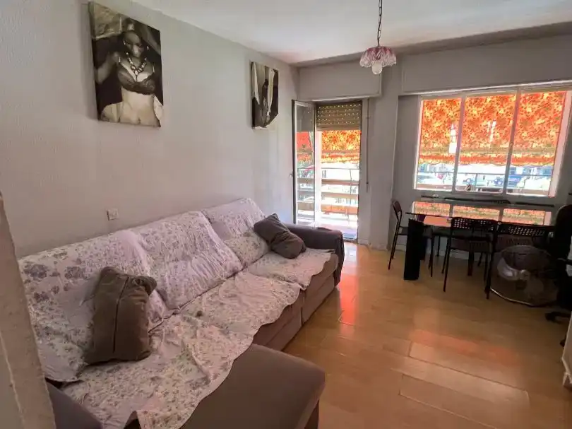 Sala de estar de Piso en venta en  Madrid Capital