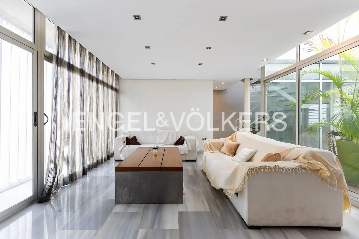 Sala de estar de Casa adosada en venta en Massamagrell con Aire acondicionado, Calefacción y Parquet