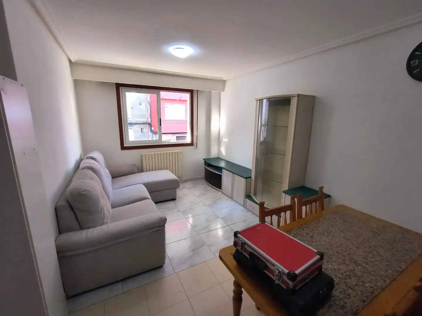 Sala d'estar de Pis de lloguer en Ourense Capital  amb Calefacció, Moblat i Forn