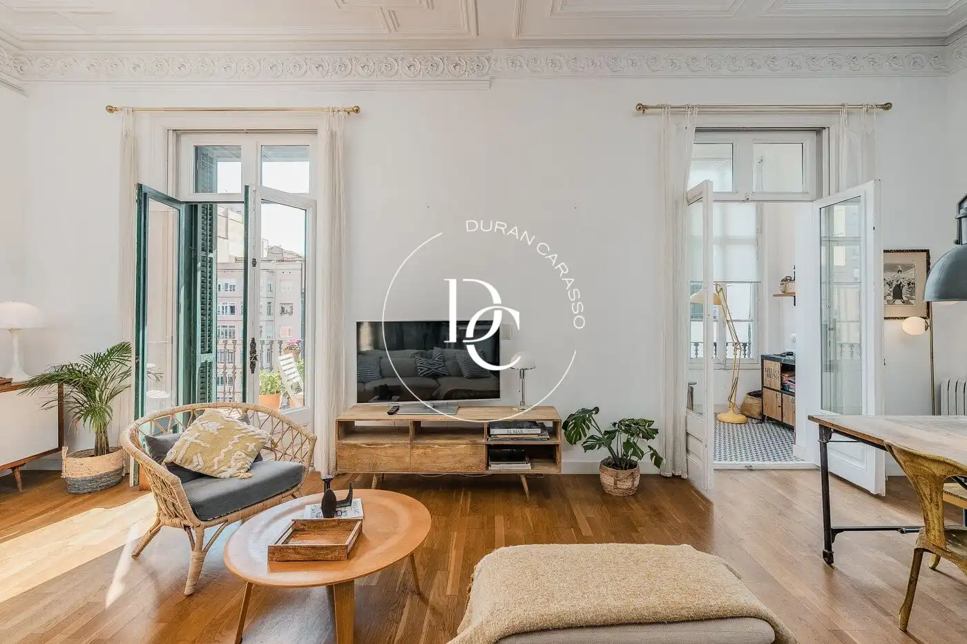 Piso con ascensor en venta en Carrer de Casp, imagen 2