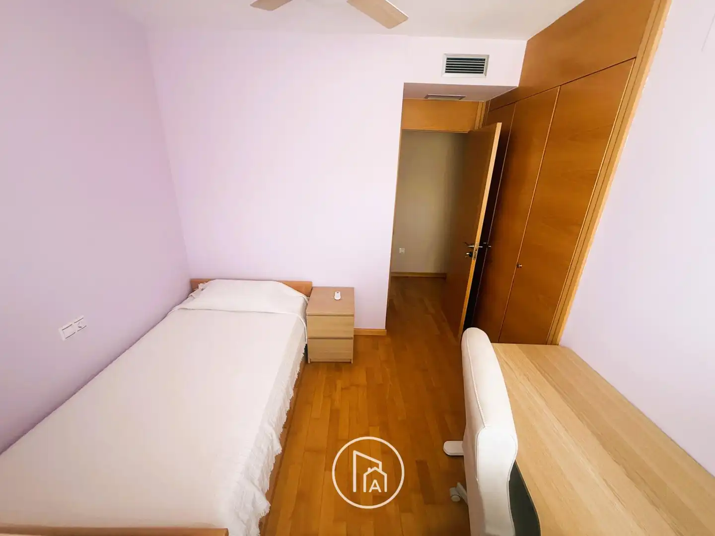 Bedroom of Flat for sale in Paterna  with Parquet flooring