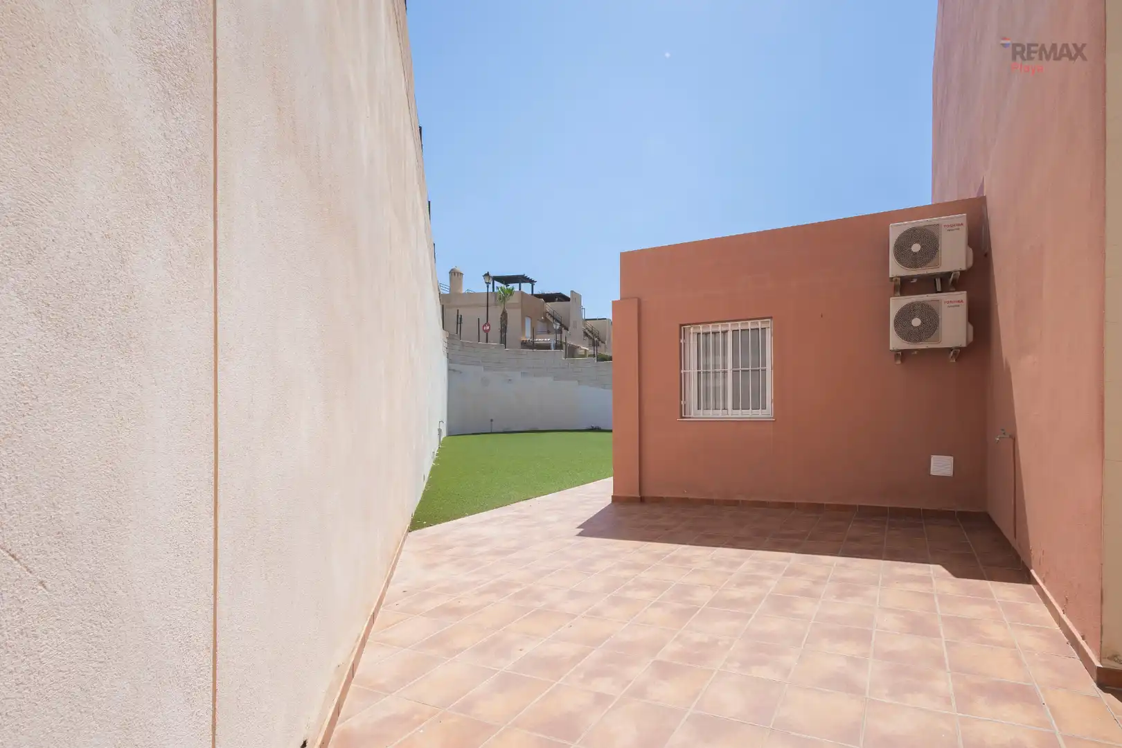 Vivienda con piscina en venta en Calle Islas Canarias, imagen 43