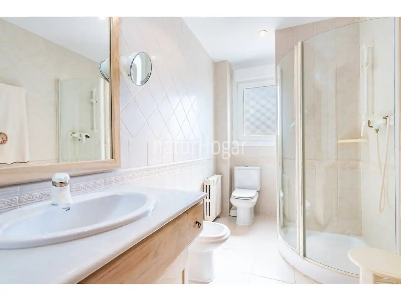 Baño de Casa o chalet en venta en Paterna con Aire acondicionado, Calefacción y Jardín privado