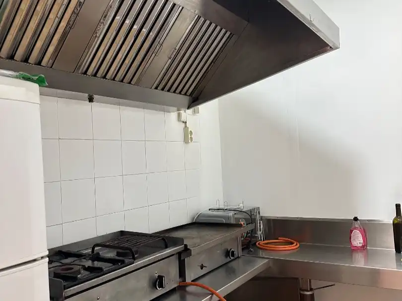 Kitchen of Commercial properties for sale in Úbeda  with Air Conditioner, Heating and Parquet flooring