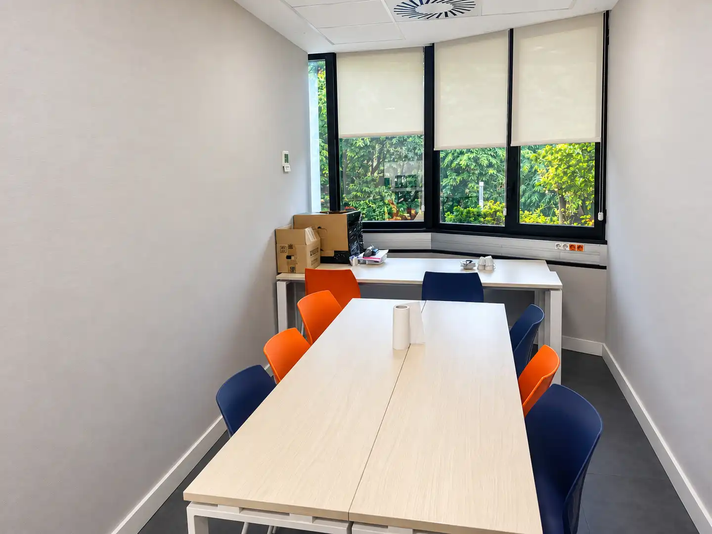 Esszimmer von Büro zur Miete in Les Corts
