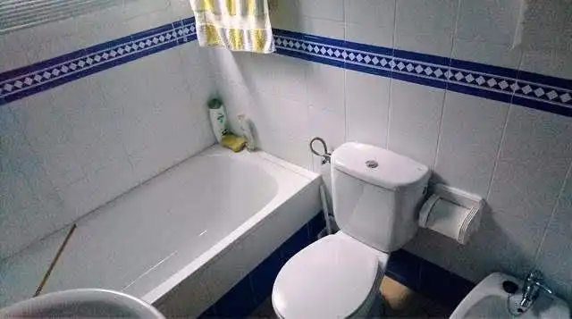 Baño de Casa adosada en venta en Córdoba con Aire acondicionado, Calefacción y Jardín privado