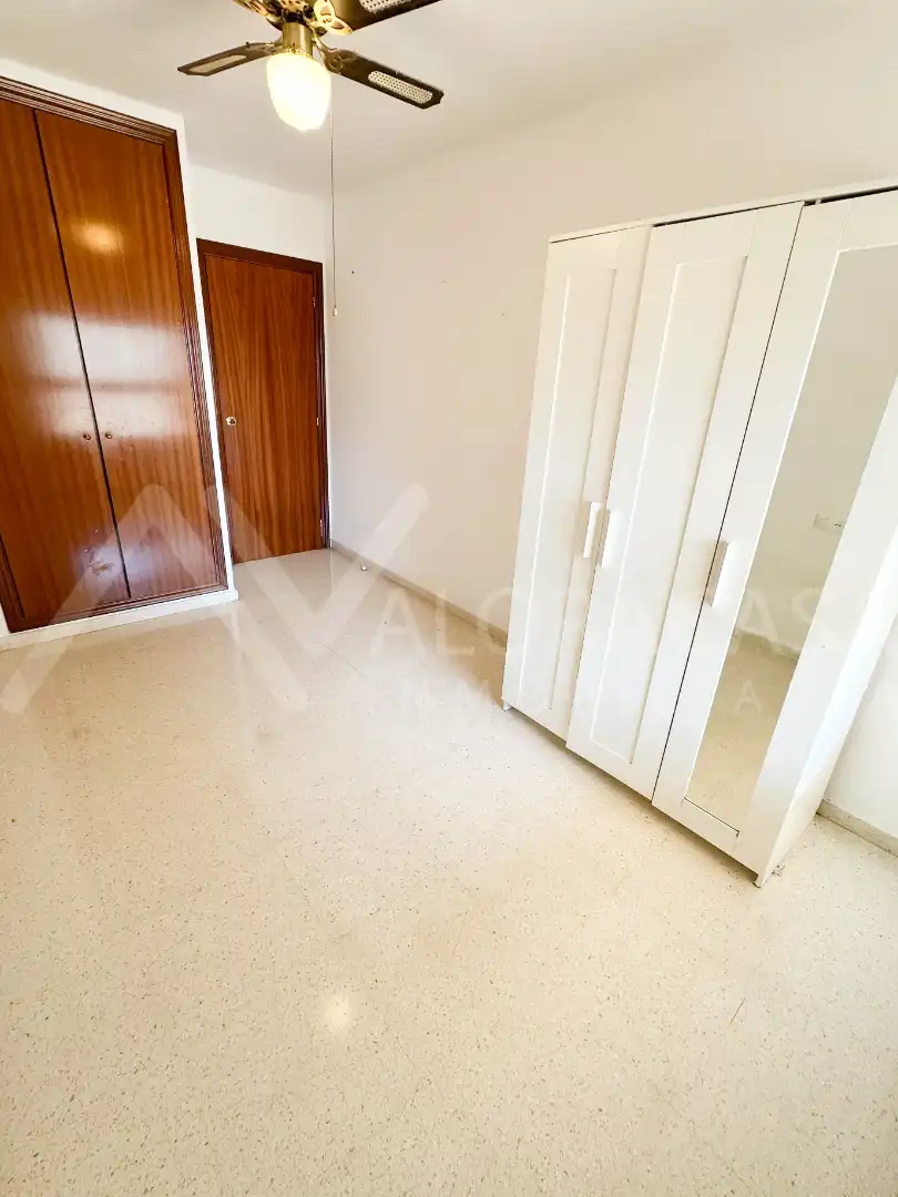 Bedroom of Flat for sale in Málaga  with Air Conditioner and Terrace