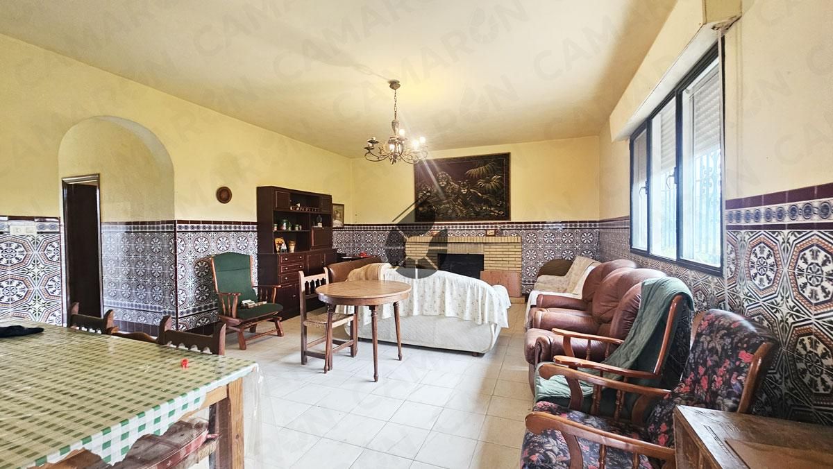 Sala d'estar de Finca rústica en venda en La Puebla del Río