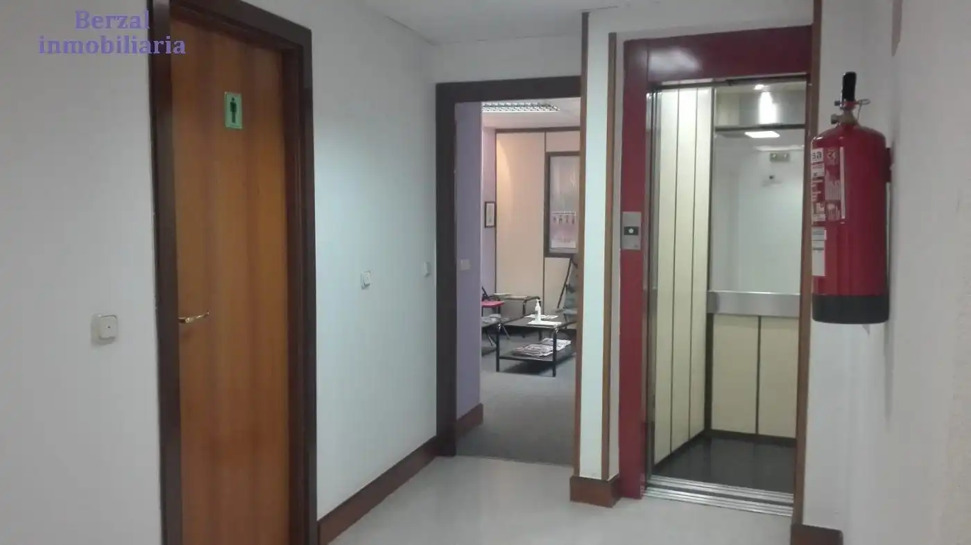 Oficina en venta en  Logroño con Calefacción