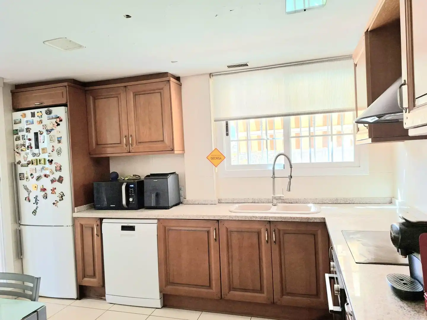 Cocina de Casa o chalet en venta en Paterna con Aire acondicionado, Calefacción y Jardín privado