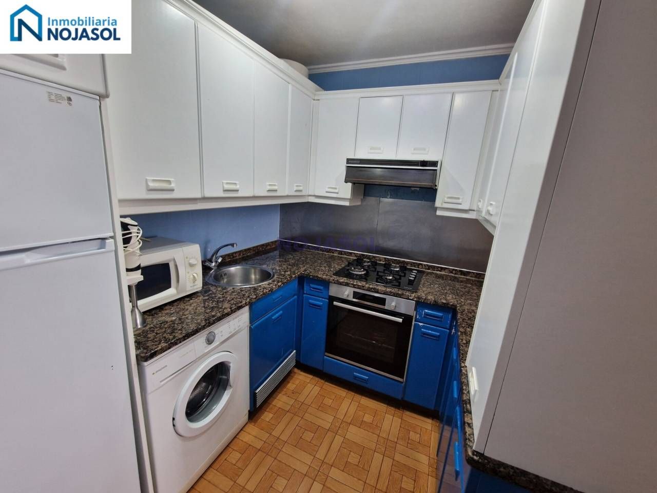 Cuina de Apartament de lloguer en Noja amb Calefacció, Terrassa i Moblat