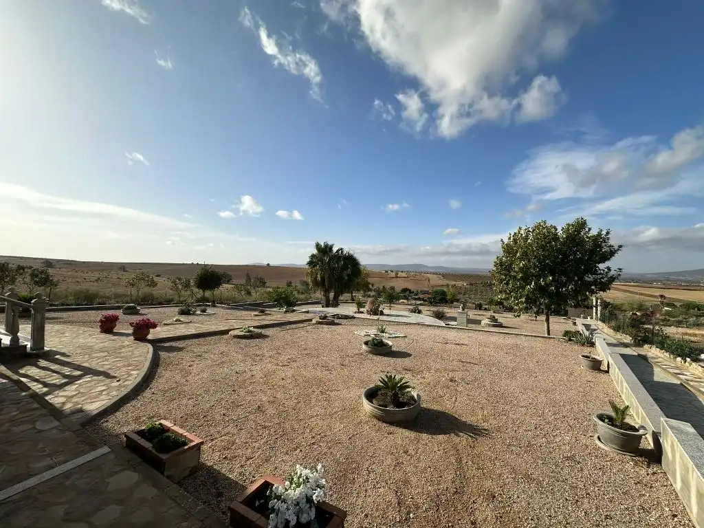 Casa o xalet en venda en Magacela amb Jardí privat, Terrassa i Piscina