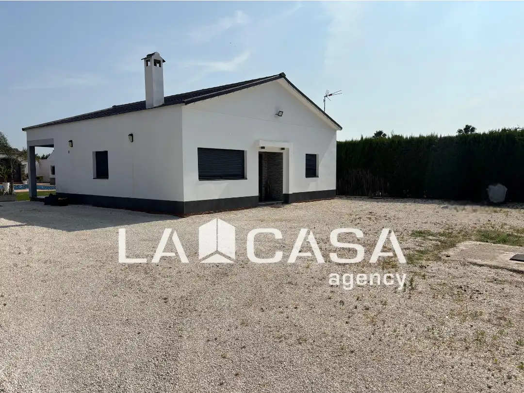 Chalet con piscina en venta en Los Palacios y Villafranca, imagen 25