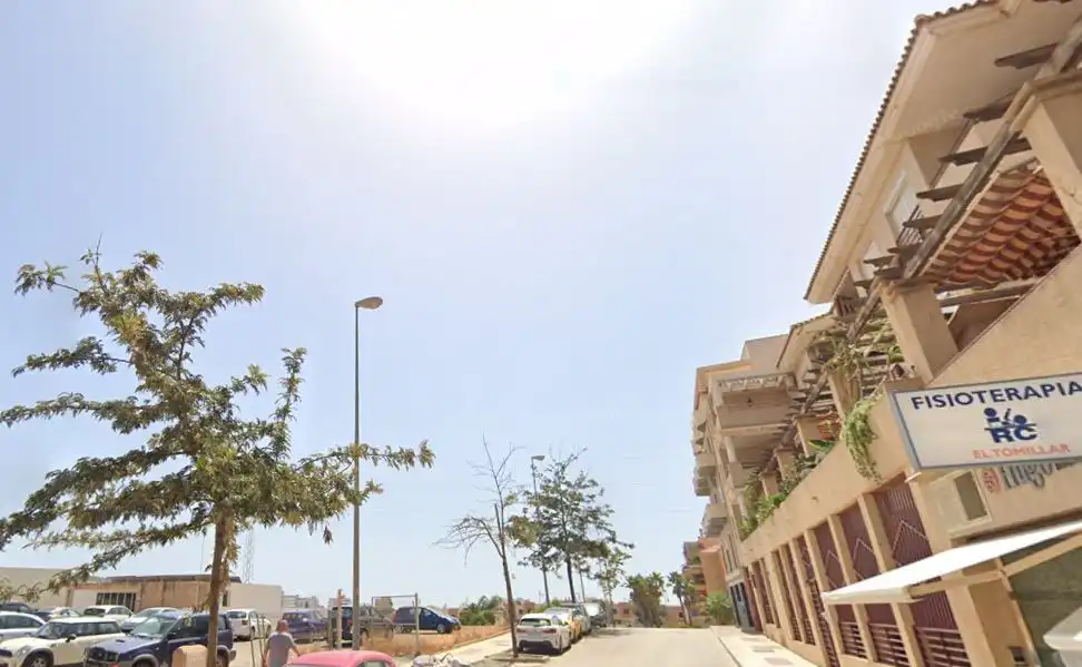 Vista exterior de Piso en venta en Vélez-Málaga