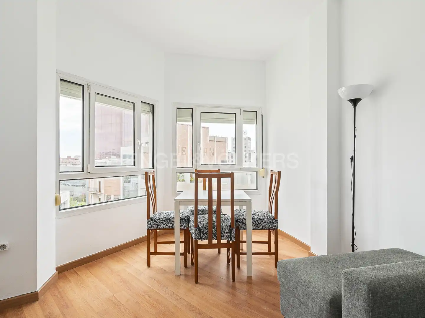 Dining room of Flat for rent in Barcelona  with Air Conditioner, Heating and Parquet flooring