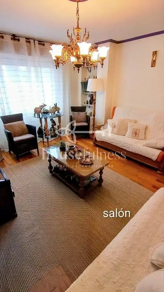 Piso con ascensor en venta en Porta Nova