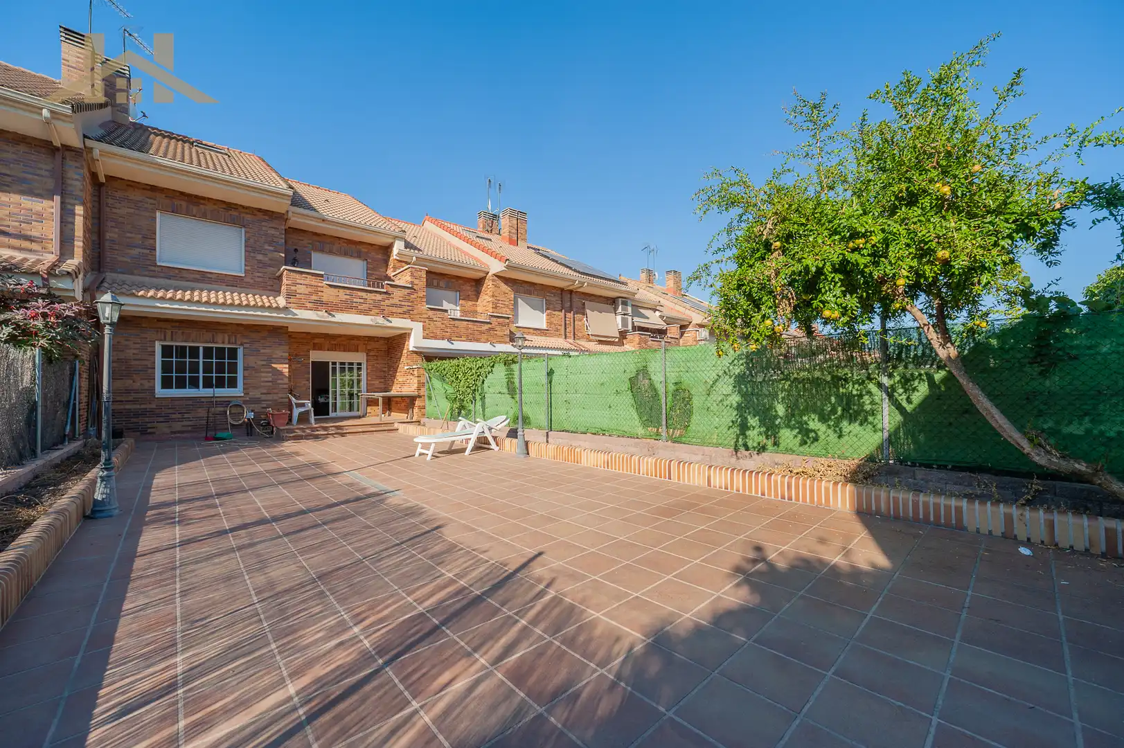 Reihenhaus mit Garten zum Verkauf in Calle de Santander 211