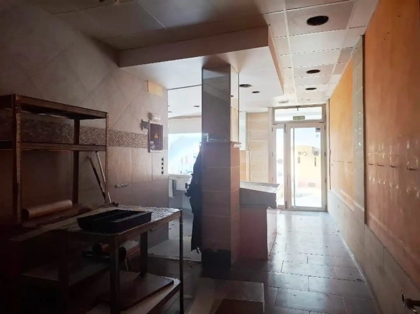 Local comercial de lloguer a Cabezón de la Sal - C/ MATILDE DE LA TORRE, imagen 2