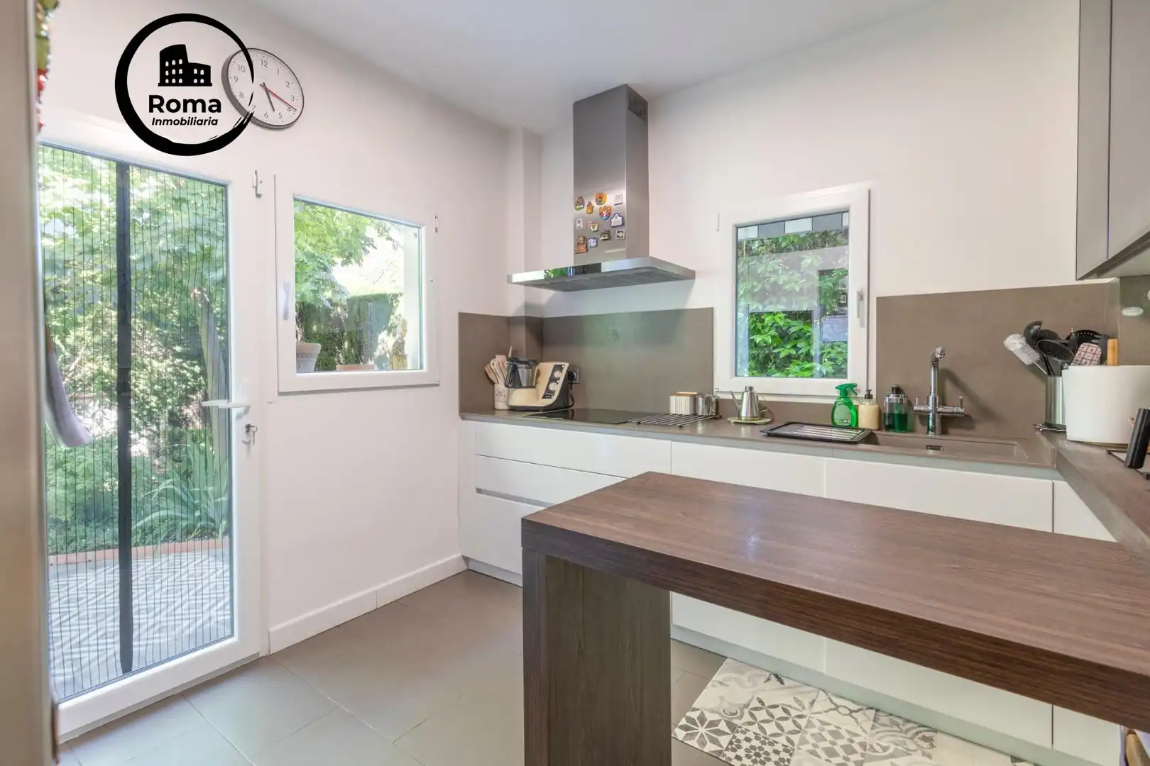 Cocina de Casa o chalet en venta en Albolote con Aire acondicionado, Calefacción y Jardín privado