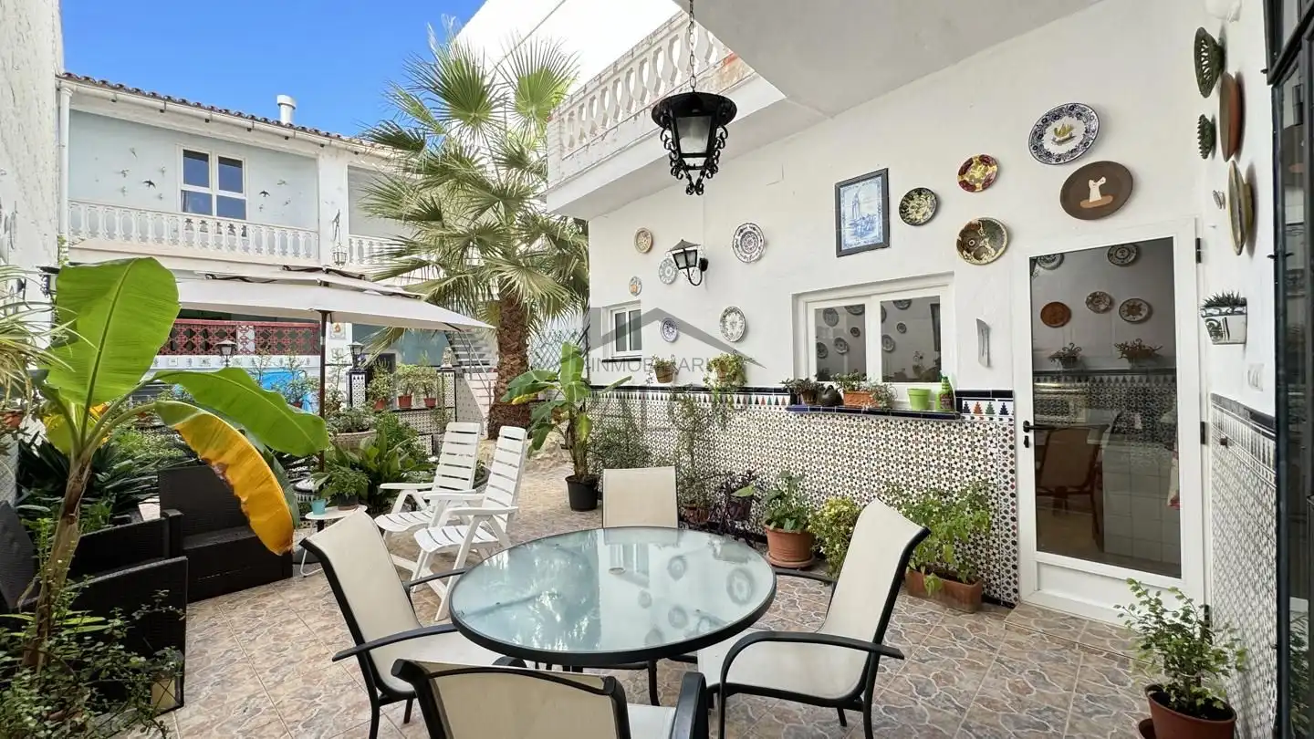 Exterior view of Houses for sale in La Pobla Llarga  with Private garden, Terrace and Storage room