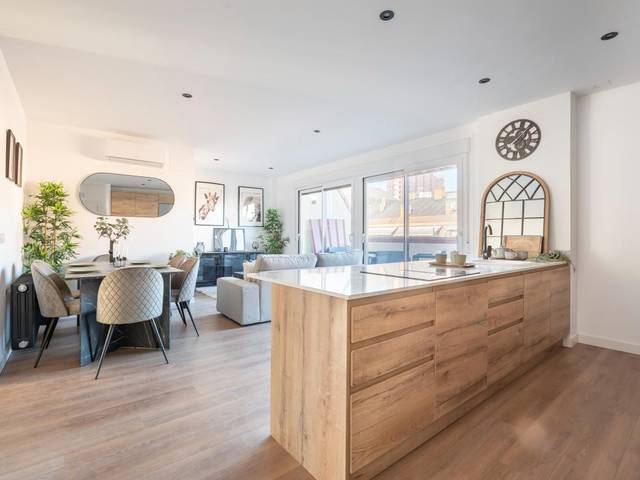 Ático en Venta en C. de la Buganvilla en Castilla