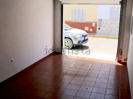 Aparcament de Casa o xalet en venda en Centro