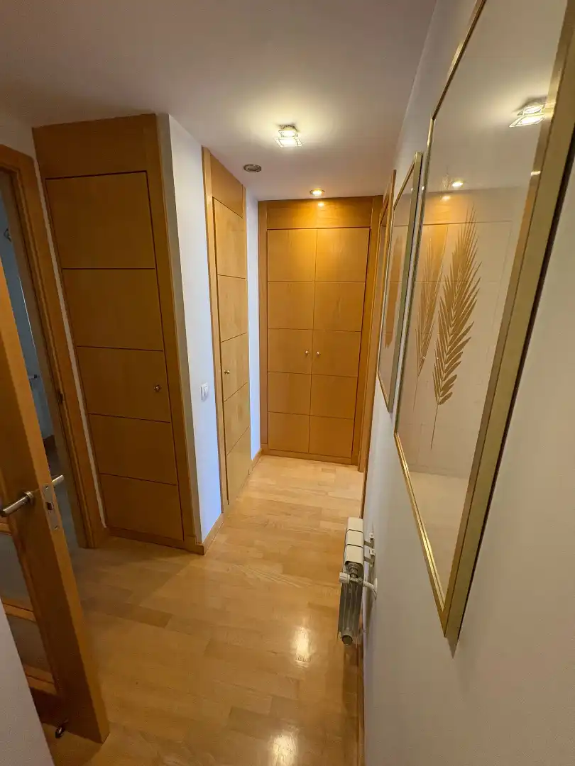 Flat for sale in Madrid  with Air Conditioner, Heating and Storage room