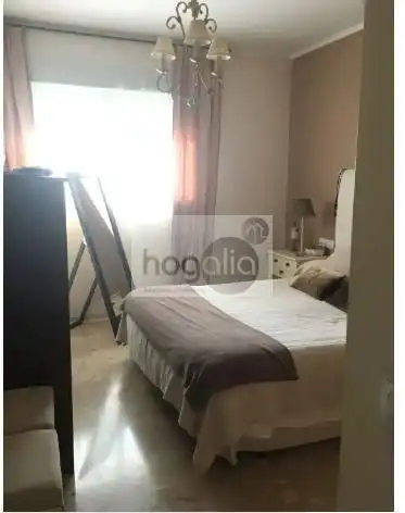 Habitación de Piso de alquiler en Sevilla con Aire acondicionado, Terraza y Trastero