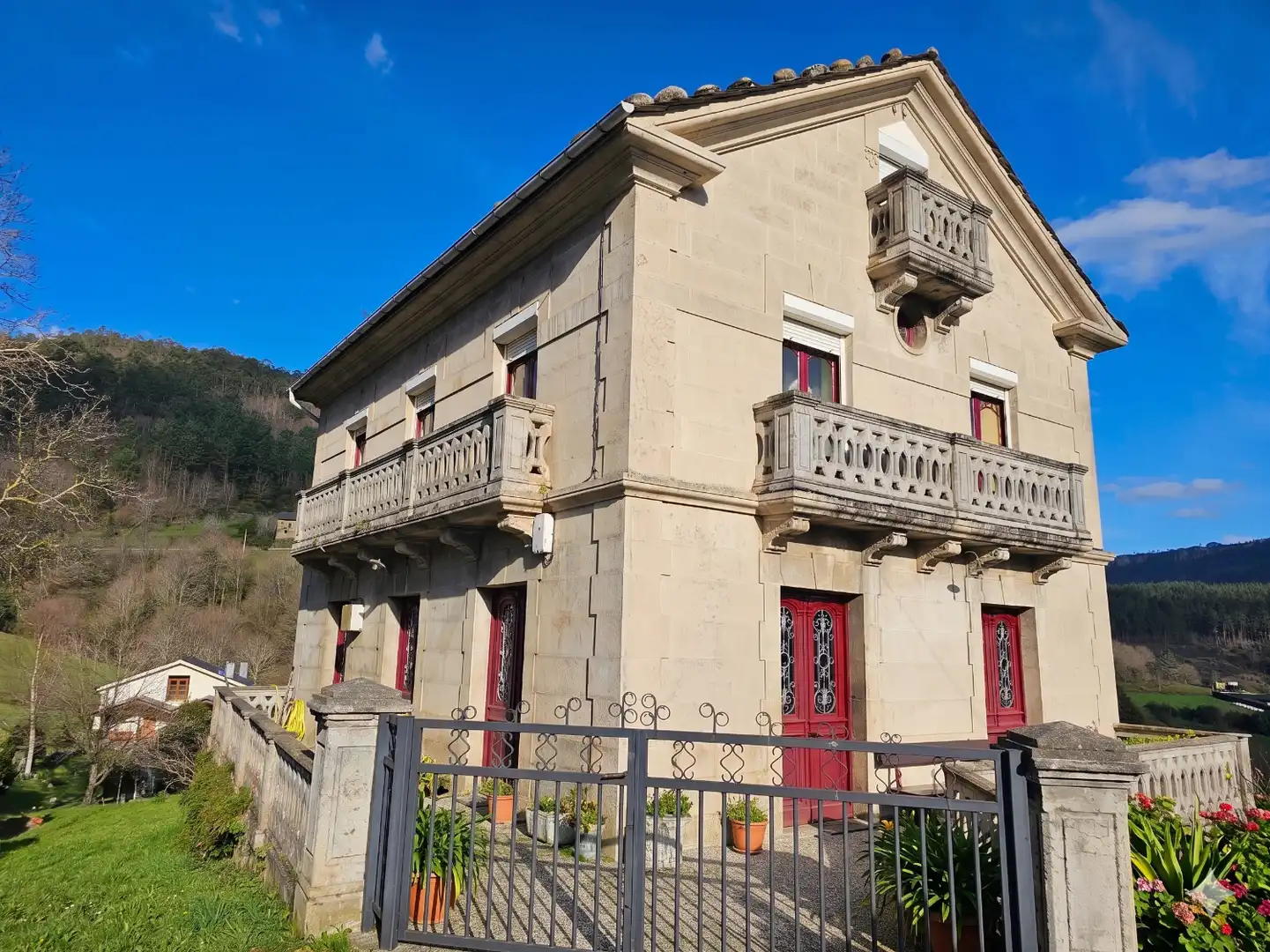Vista exterior de Casa o chalet en venta en Boal con Trastero
