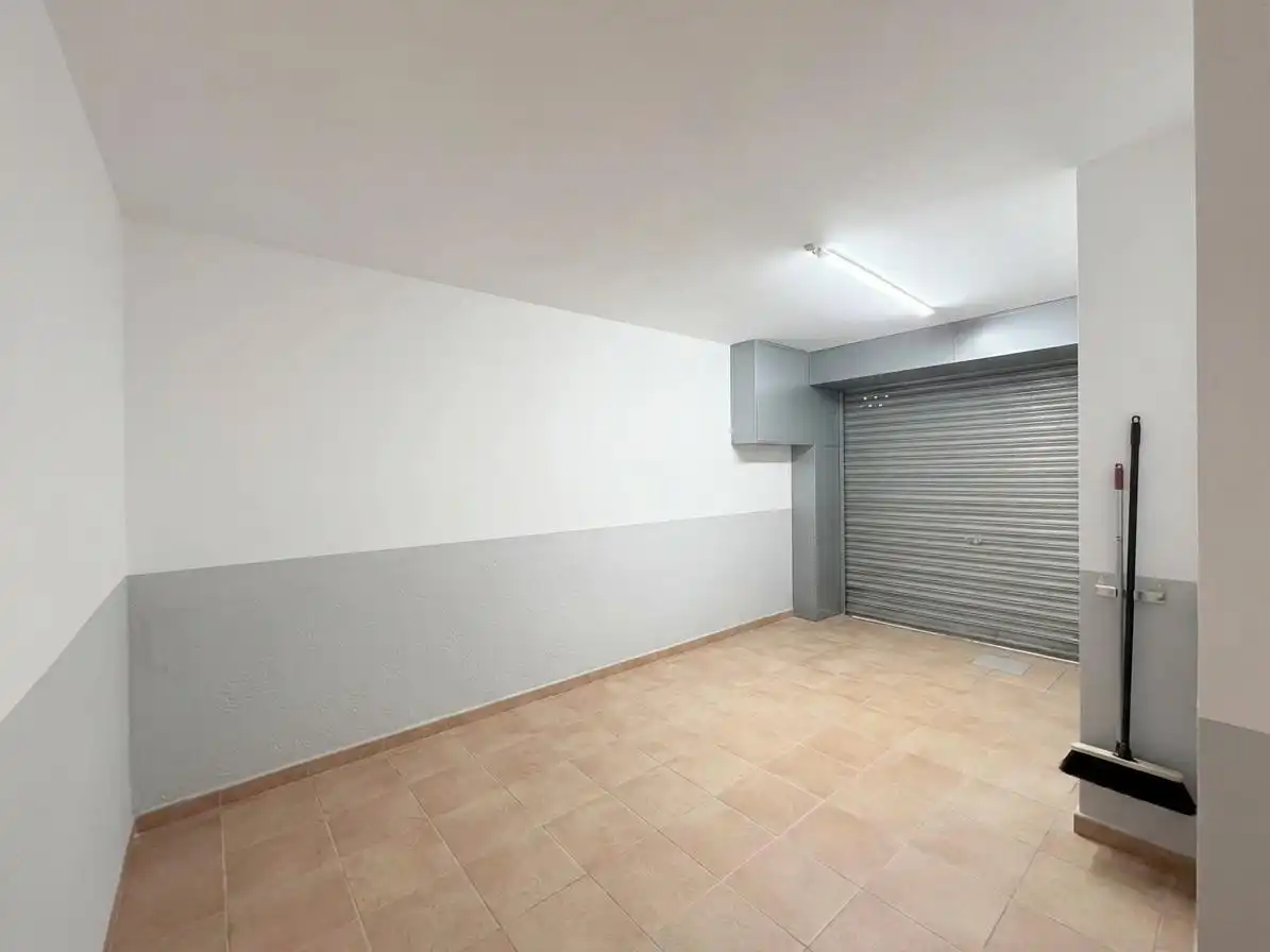 Detached homes for sale in Terrassa  with Air Conditioner and Heating