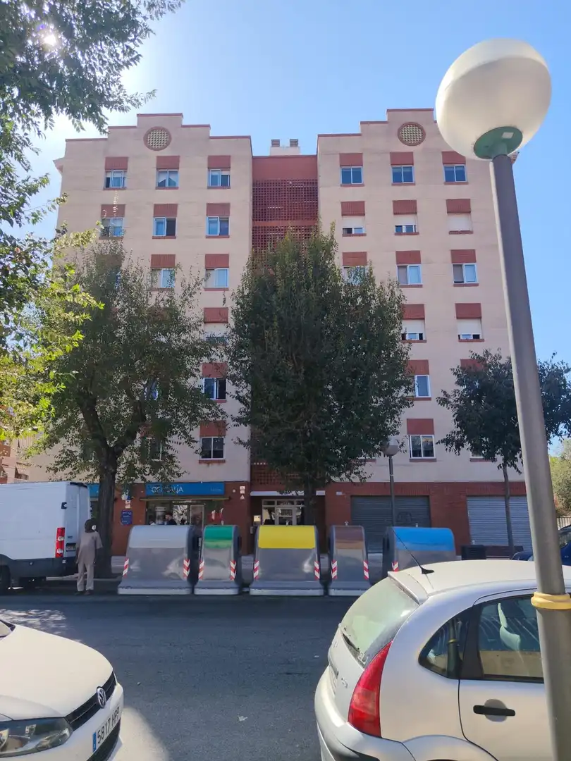 Vista exterior de Pis en venda en Tarragona amb Aire condicionat, Calefacció i Jardí privat