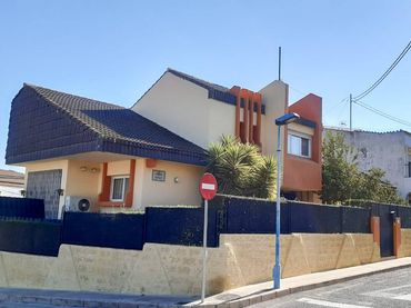 Chalet con balcón en venta en La Paz