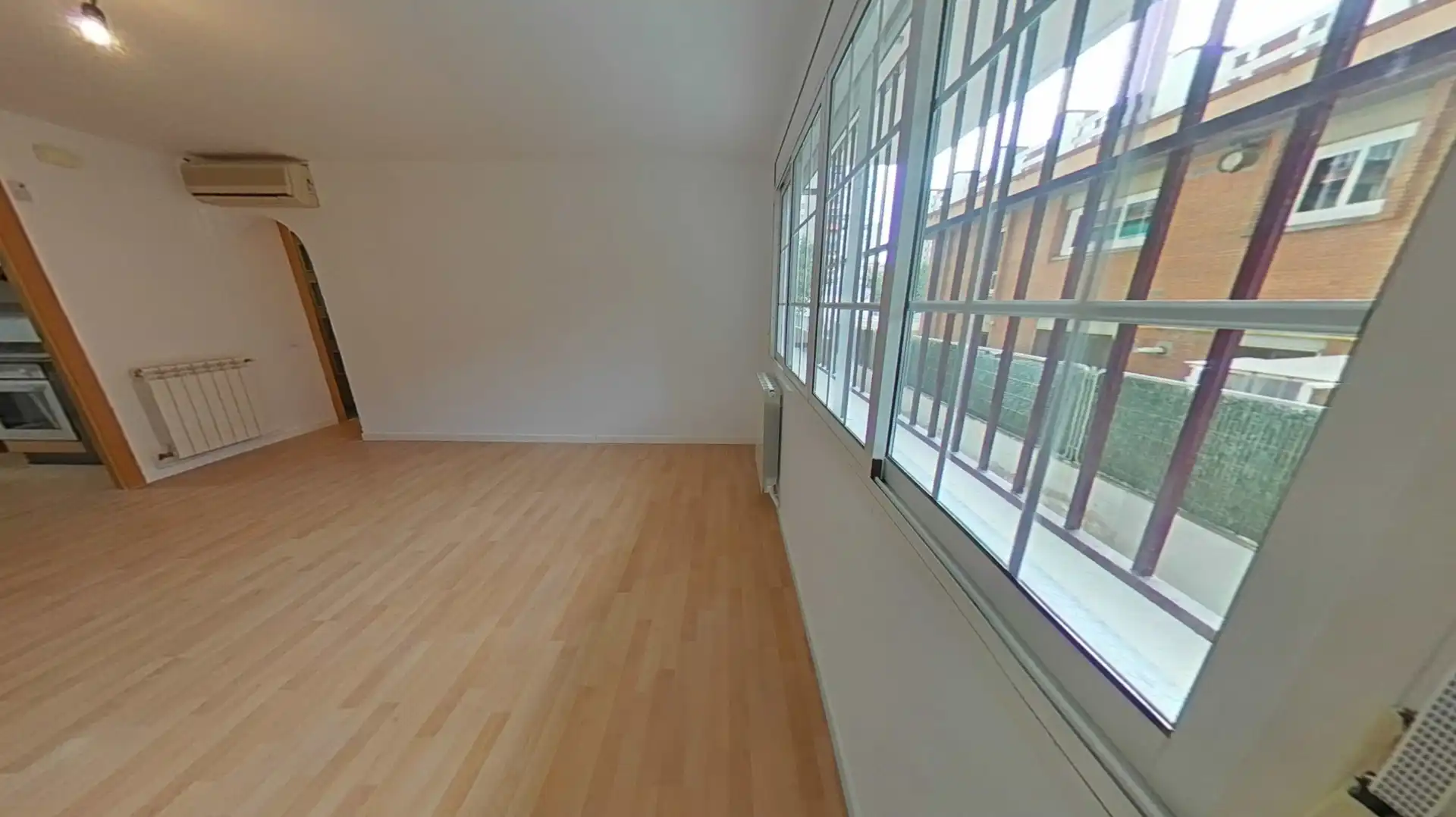 Bedroom of Flat for sale in L'Hospitalet de Llobregat  with Air Conditioner and Heating