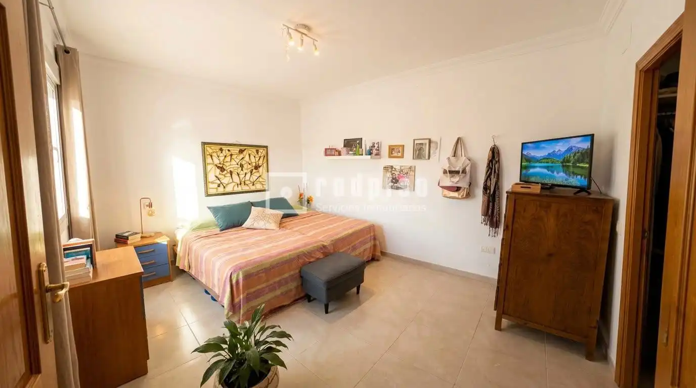 Schlafzimmer von Haus oder Chalet zum Verkauf in San Cristóbal de la Laguna mit Terrasse und Alarm