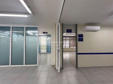 Büro mit Aufzug zur Miete in Ponent