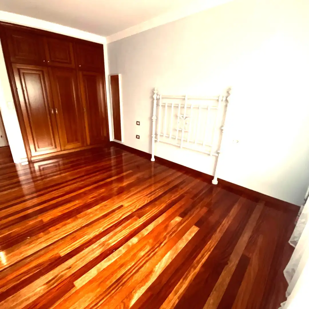 Wohnung zur Miete in Vigo 